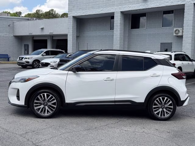 2022 Fresh Powder Nissan Kicks SR FWD SUV