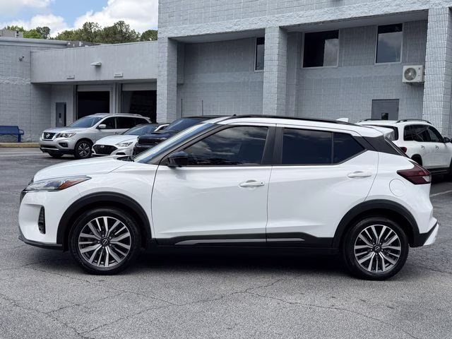 2022 Fresh Powder Nissan Kicks SR FWD SUV