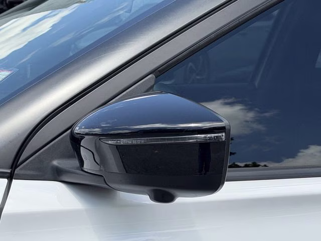 2022 Fresh Powder Nissan Kicks SR FWD SUV