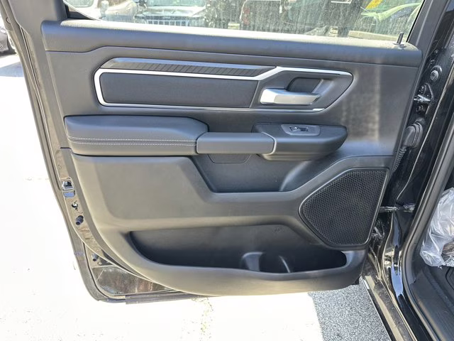 2026 Diamond Black Crystal Pearlcoat Ram 1500 Big Horn 4X4 Truck