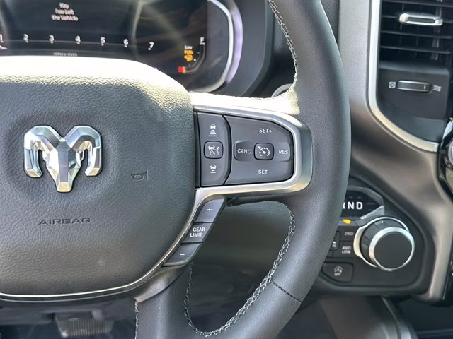 2026 Diamond Black Crystal Pearlcoat Ram 1500 Big Horn 4X4 Truck