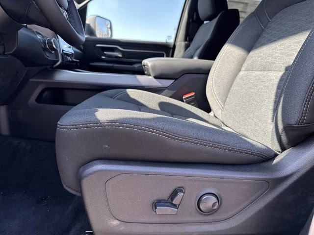 2026 Diamond Black Crystal Pearlcoat Ram 1500 Big Horn 4X4 Truck