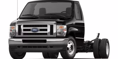 2026 Oxford White Ford E-350 Cutaway Base RWD Truck