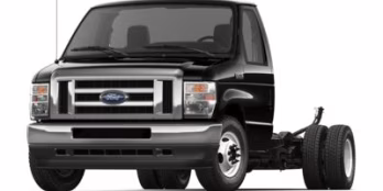 2026 Oxford White Ford E-350 Cutaway Base RWD Truck