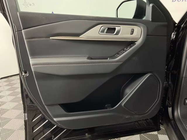 2026 Black Metallic Ford Explorer Active RWD SUV