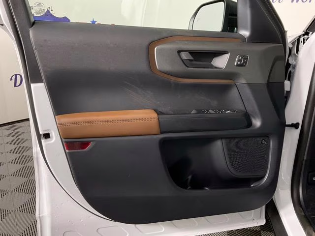 2025 Oxford White Ford Bronco Sport Outer Banks 4X4 SUV