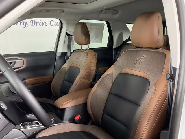 2025 Oxford White Ford Bronco Sport Outer Banks 4X4 SUV