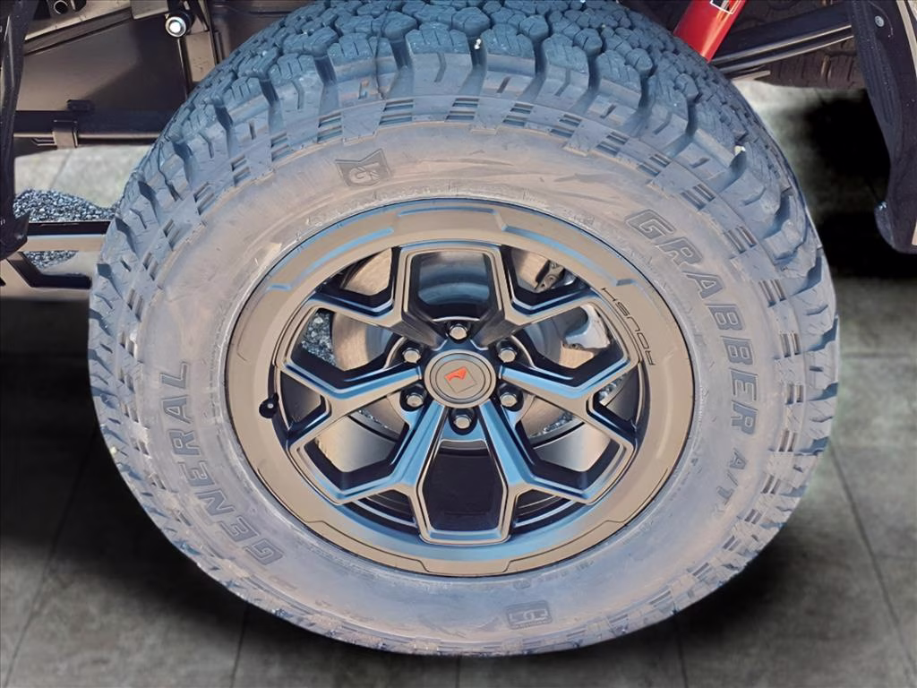 2025 Agate Black Metallic Ford F-150 XLT 4X4 Truck