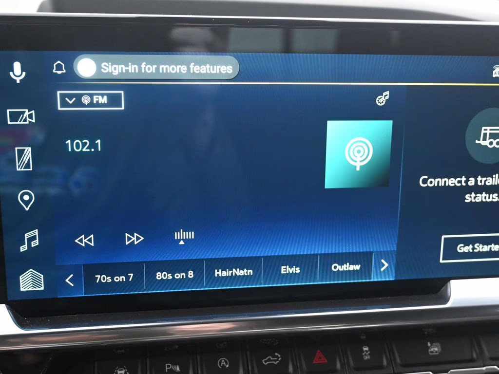 2025 Sterling Gray Metallic Chevrolet Silverado 1500 High Country 4X4 Truck