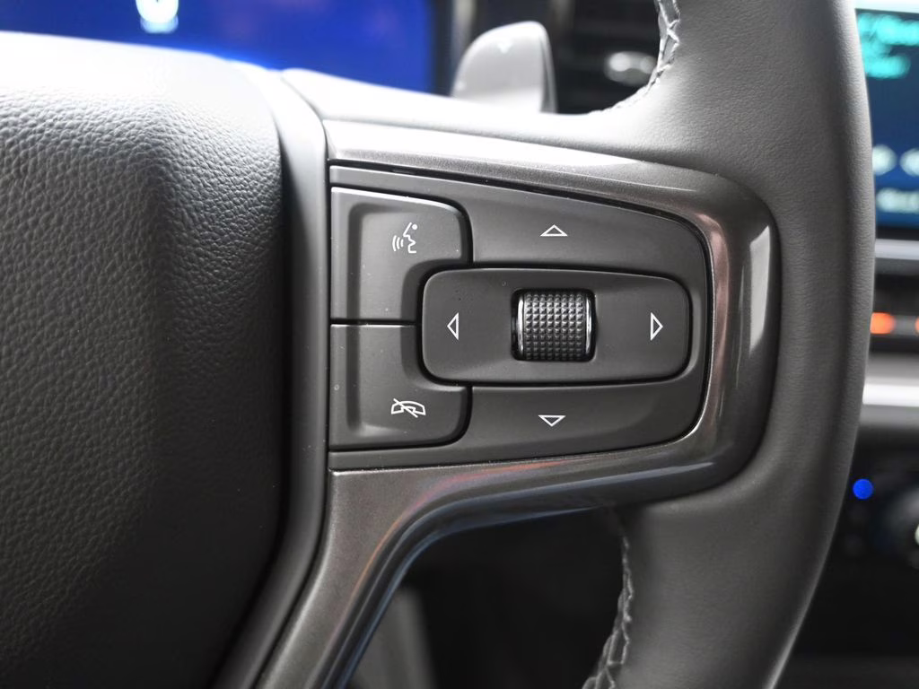 2025 Sterling Gray Metallic Chevrolet Silverado 1500 High Country 4X4 Truck