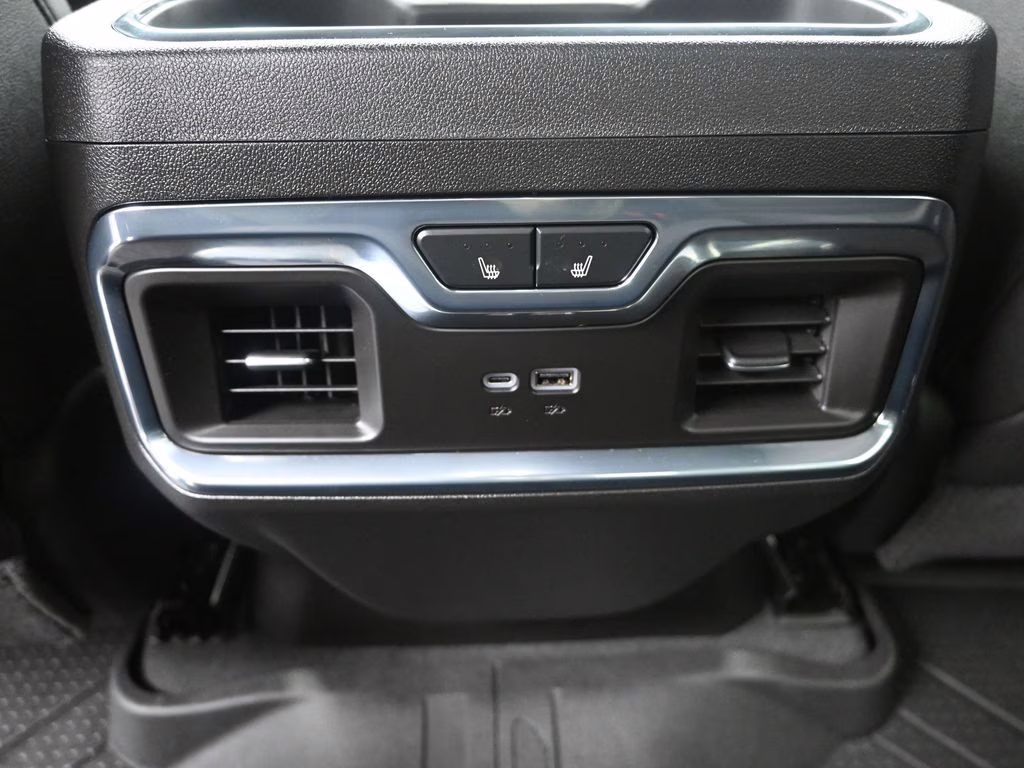 2025 Sterling Gray Metallic Chevrolet Silverado 1500 High Country 4X4 Truck