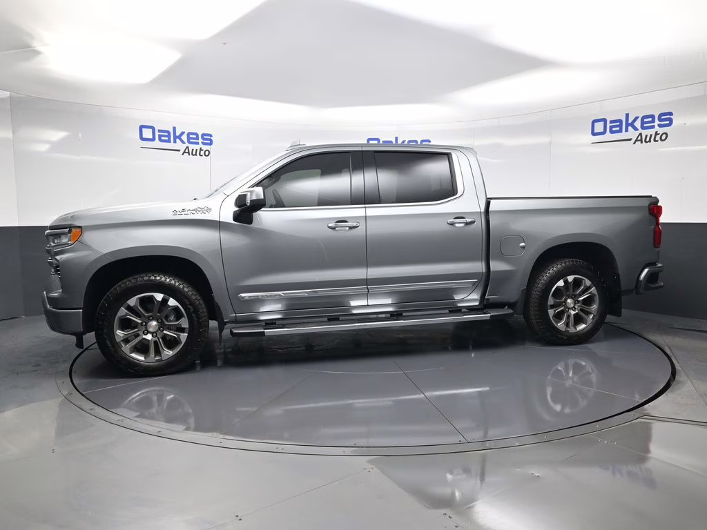 2025 Sterling Gray Metallic Chevrolet Silverado 1500 High Country 4X4 Truck