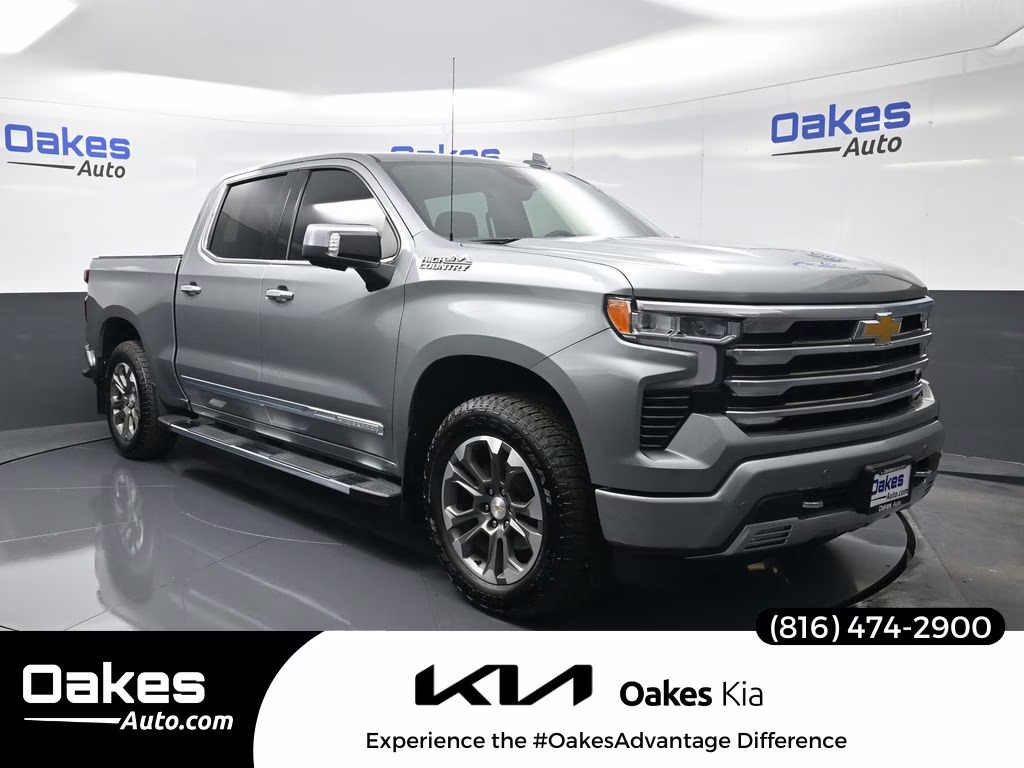 2025 Sterling Gray Metallic Chevrolet Silverado 1500 High Country 4X4 Truck