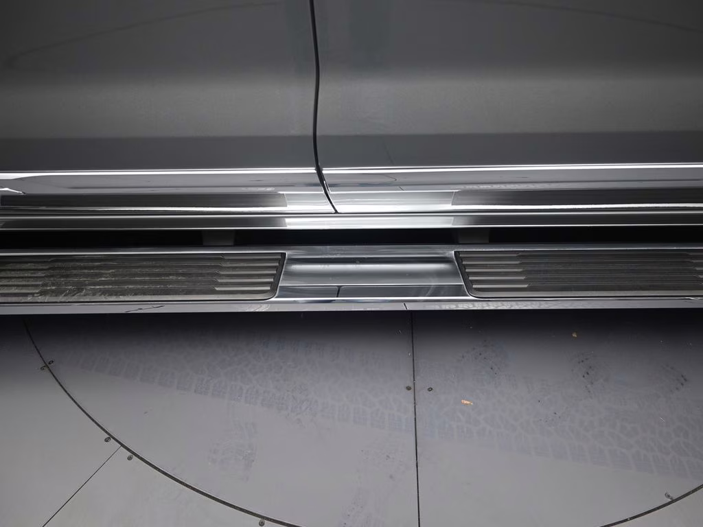 2025 Sterling Gray Metallic Chevrolet Silverado 1500 High Country 4X4 Truck