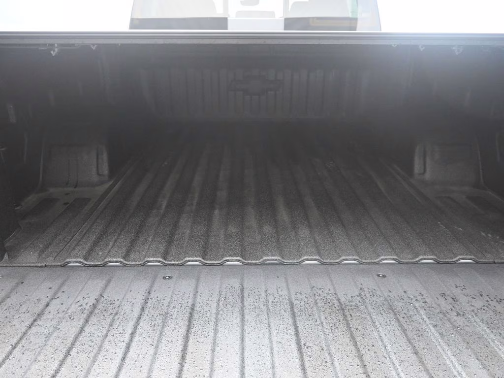 2025 Sterling Gray Metallic Chevrolet Silverado 1500 High Country 4X4 Truck