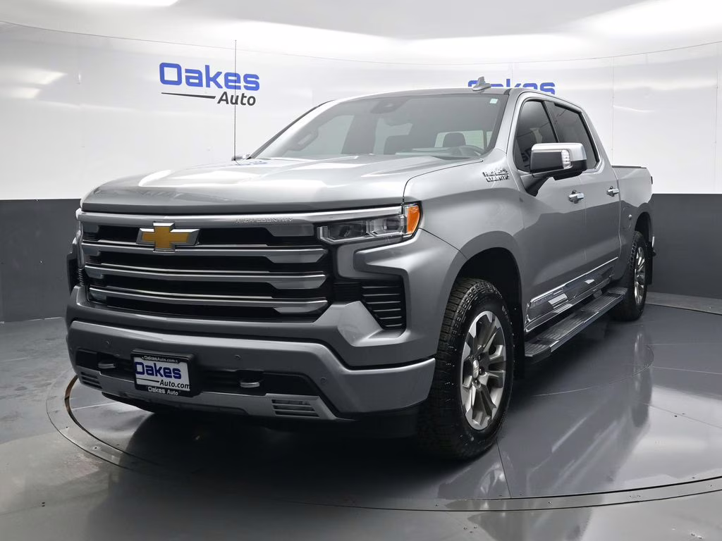 2025 Sterling Gray Metallic Chevrolet Silverado 1500 High Country 4X4 Truck