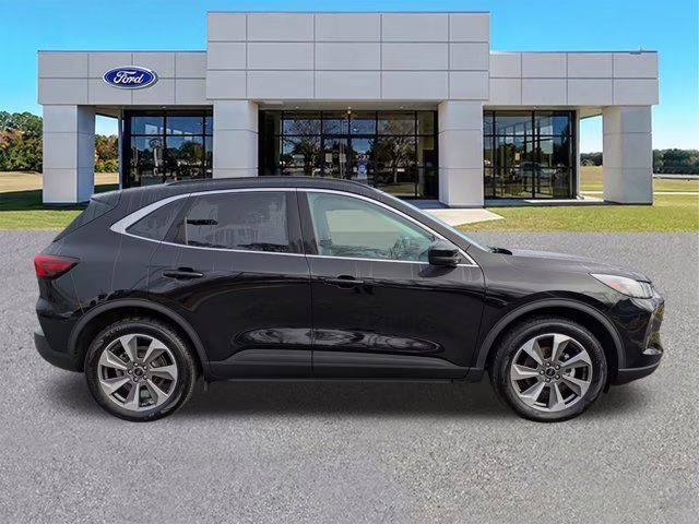 2025 Black Metallic Ford Escape Platinum AWD SUV