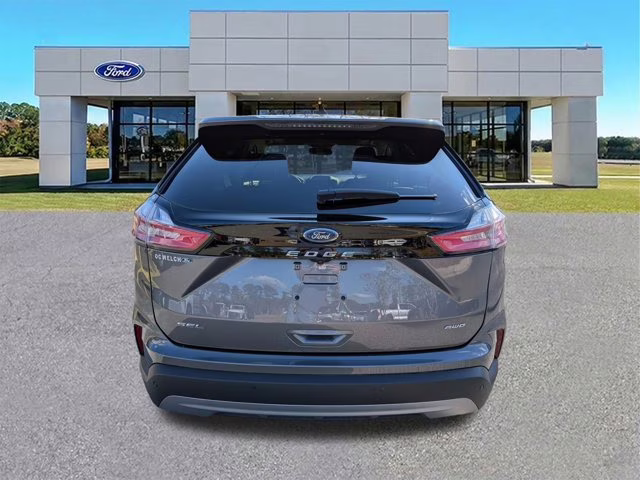 2023 Gray Metallic Ford Edge SEL AWD SUV
