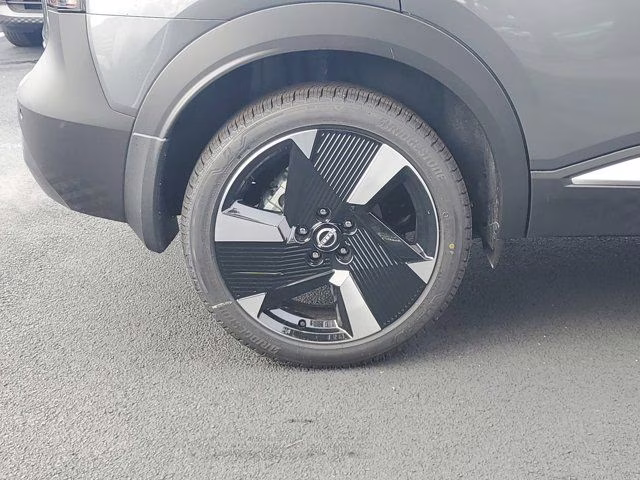 2026 Gun Metallic Nissan Kicks SR FWD SUV