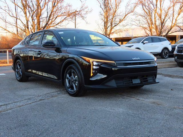 2025 Aurora Black Pearl Kia K4 LXS FWD Sedan