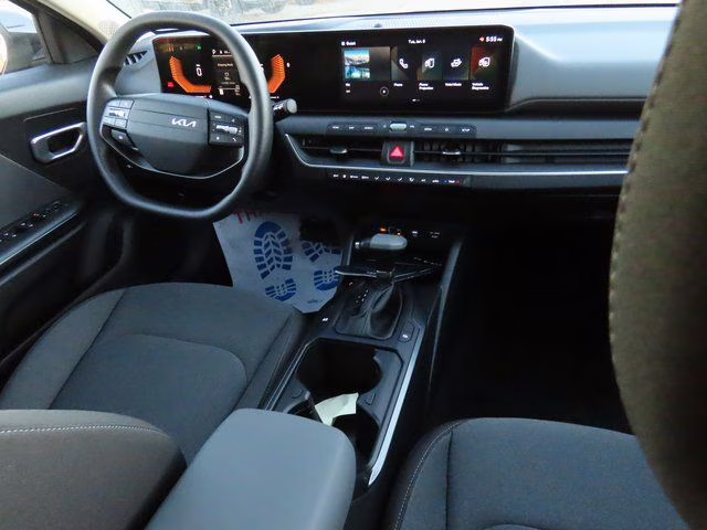 2025 Aurora Black Pearl Kia K4 LXS FWD Sedan