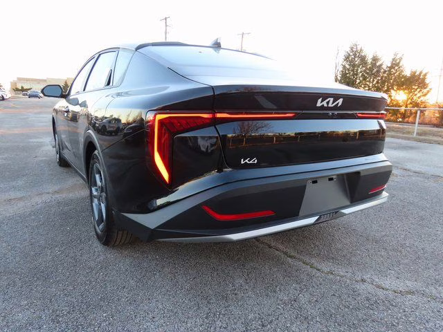 2025 Aurora Black Pearl Kia K4 LXS FWD Sedan