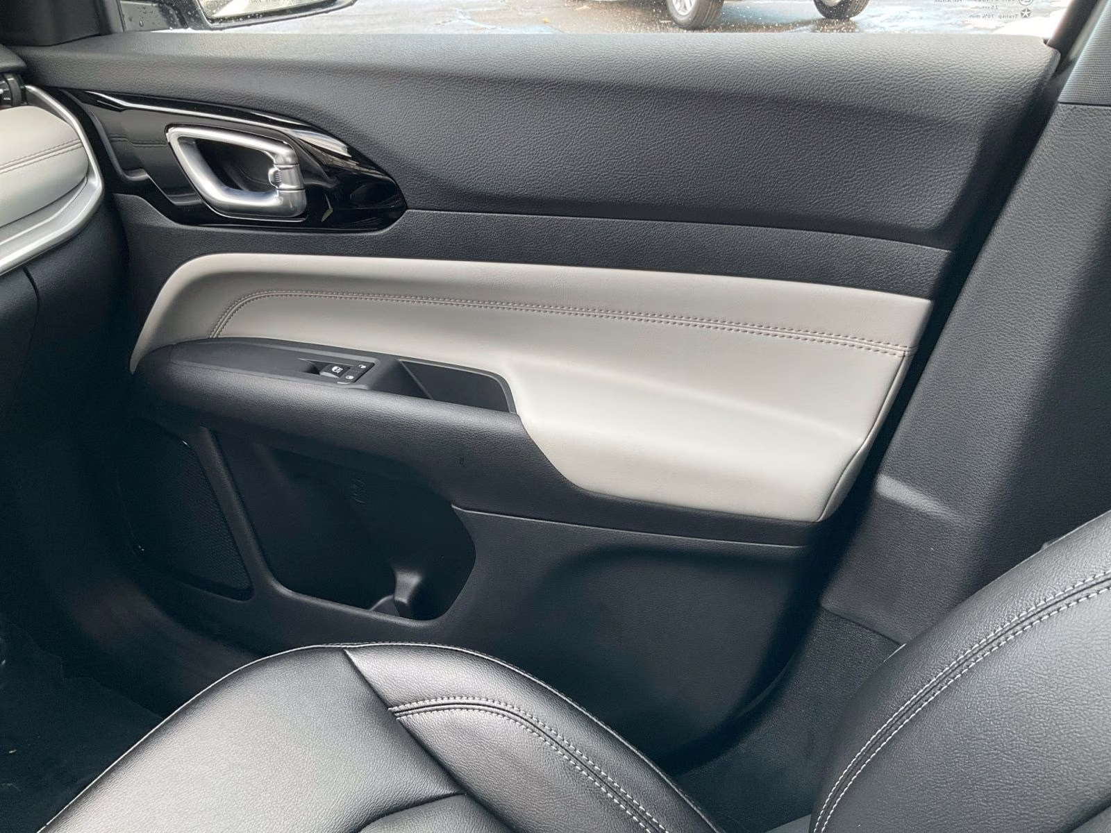 2026 Silver Zynith Metallic Clearcoat Jeep Compass Limited 4X4 SUV