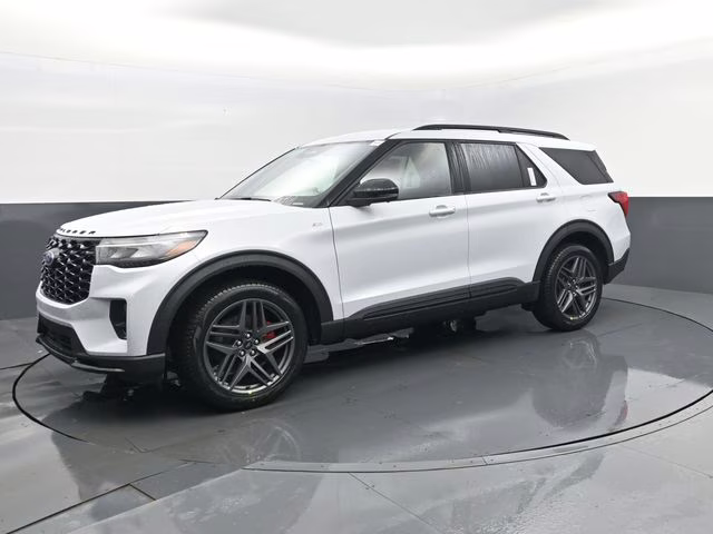 2026 Space White Metallic Ford Explorer ST-Line 4X4 SUV