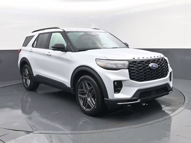 2026 Space White Metallic Ford Explorer ST-Line 4X4 SUV