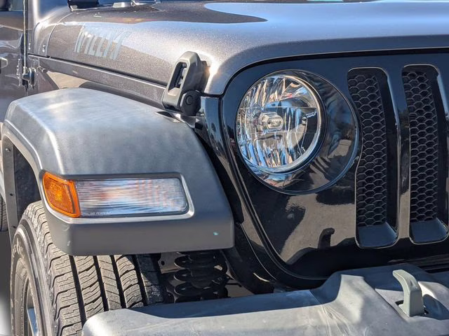 2021 Granite Crystal Metallic Clearcoat Jeep Wrangler Unlimited Willys 4X4 SUV