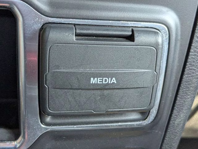 2021 Granite Crystal Metallic Clearcoat Jeep Wrangler Unlimited Willys 4X4 SUV