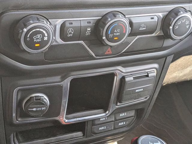 2021 Granite Crystal Metallic Clearcoat Jeep Wrangler Unlimited Willys 4X4 SUV