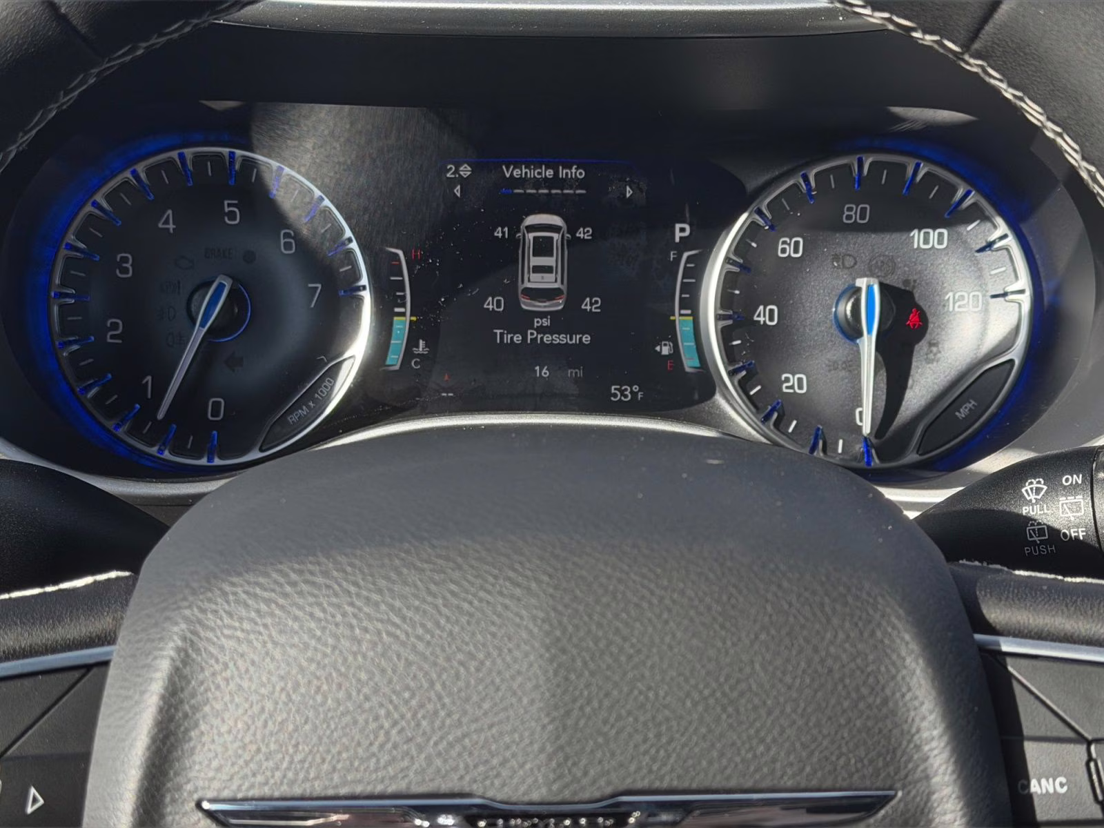 2026 Diamond Black Crystal Pearlcoat Chrysler Pacifica Select AWD Van