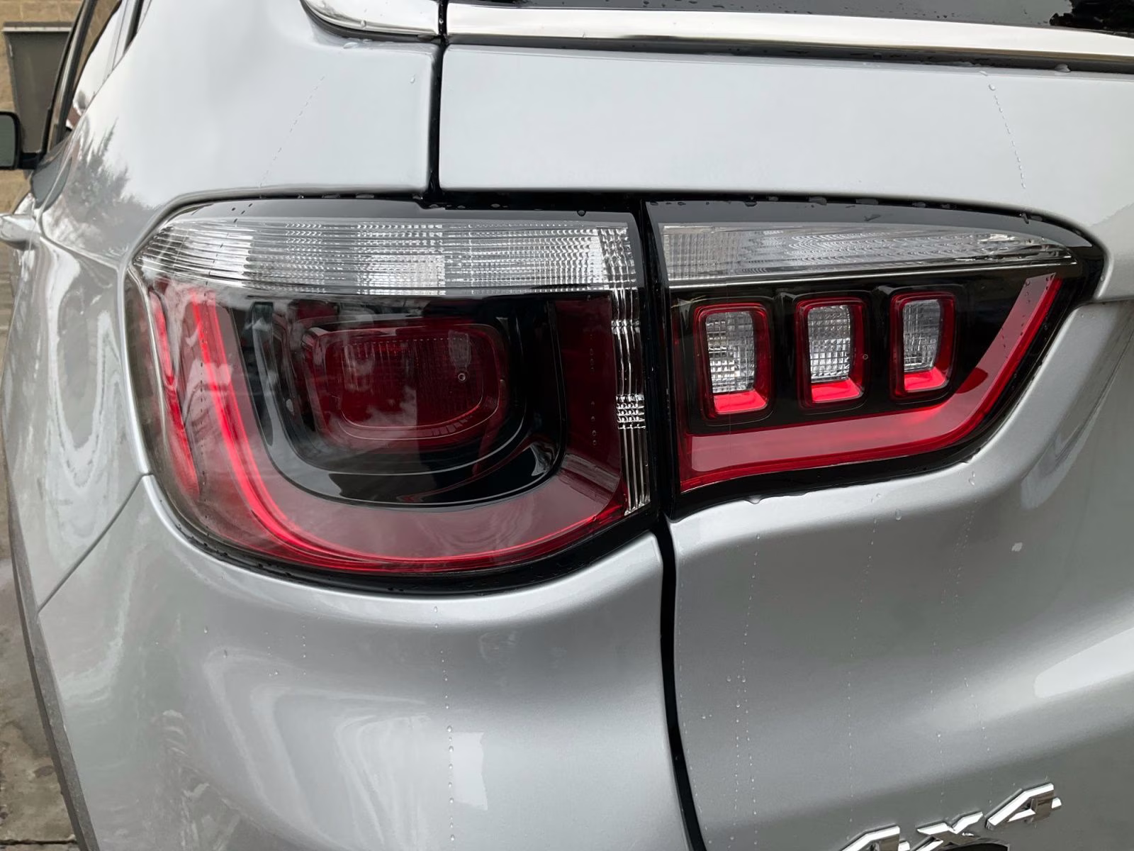 2026 Silver Zynith Metallic Clearcoat Jeep Compass Limited 4X4 SUV