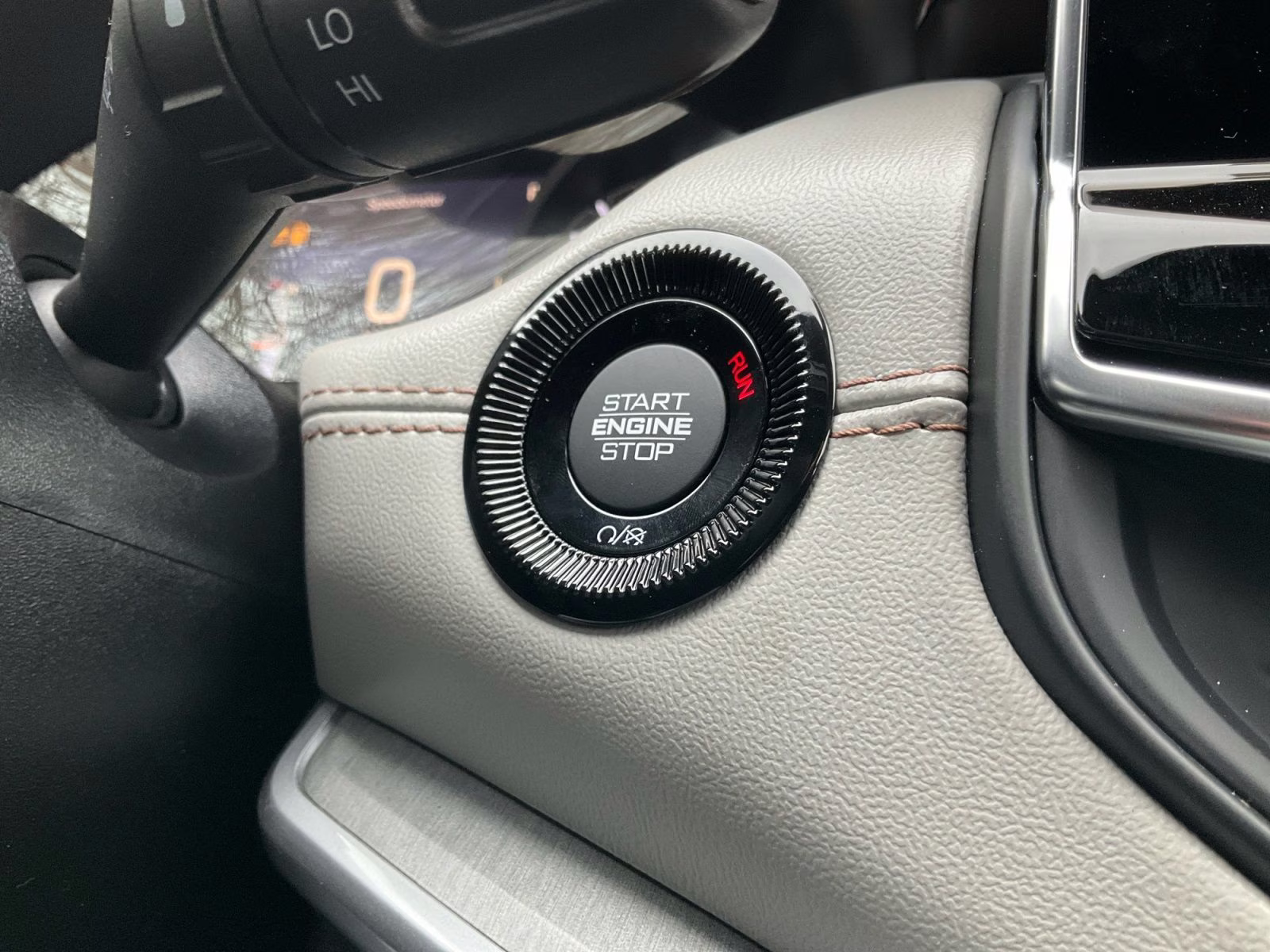 2026 Silver Zynith Metallic Clearcoat Jeep Compass Limited 4X4 SUV