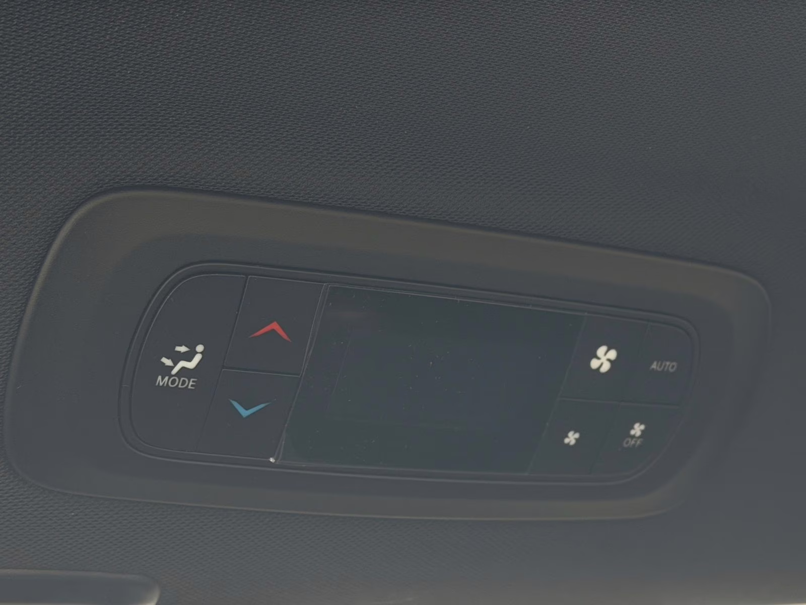 2026 Diamond Black Crystal Pearlcoat Chrysler Pacifica Select AWD Van