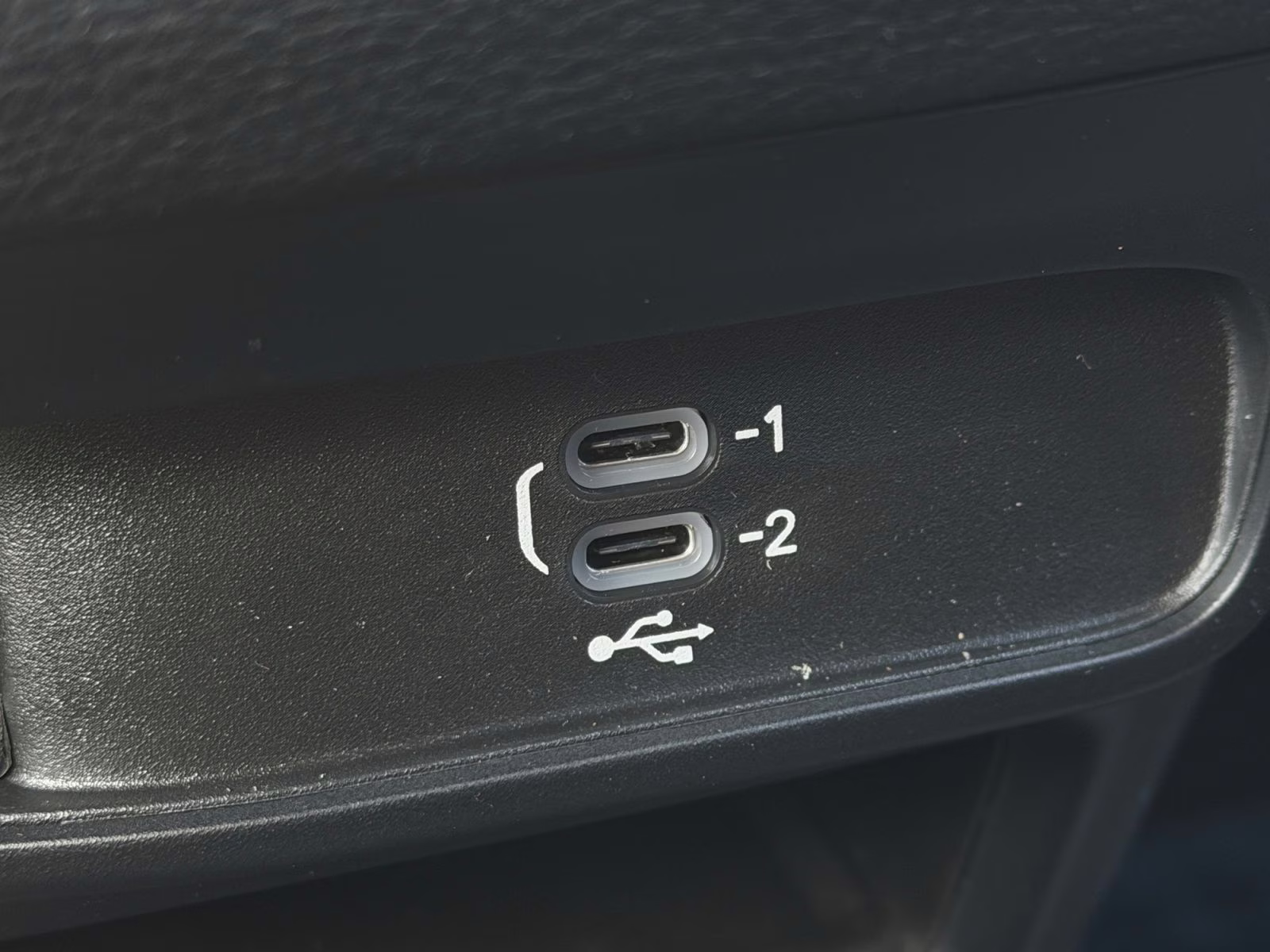 2026 Diamond Black Crystal Pearlcoat Chrysler Pacifica Select AWD Van