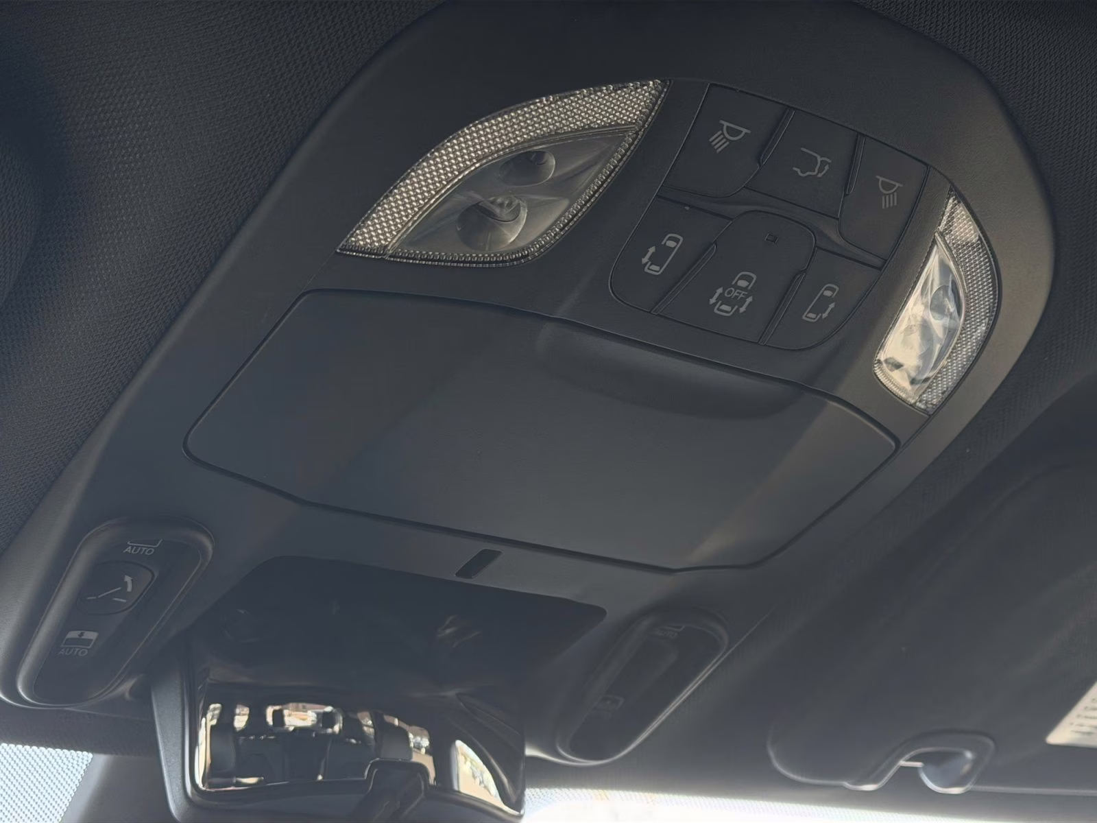 2026 Diamond Black Crystal Pearlcoat Chrysler Pacifica Select AWD Van