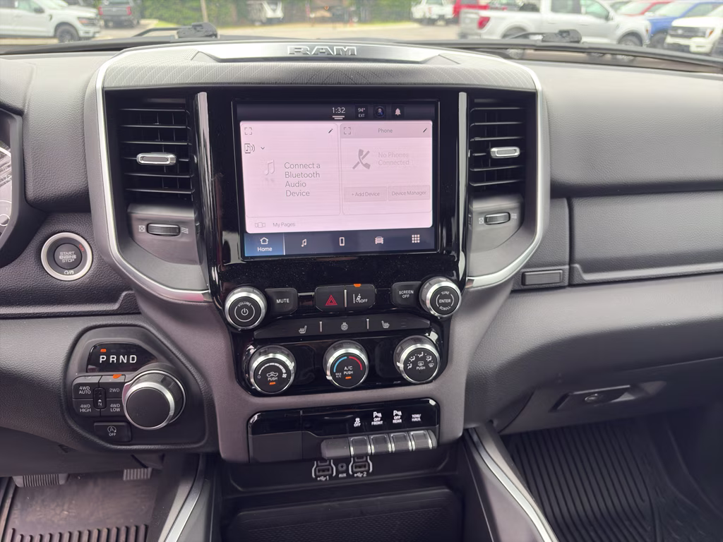 2025 Diamond Black Crystal Pearlcoat Ram 1500 Big Horn 4X4 Truck
