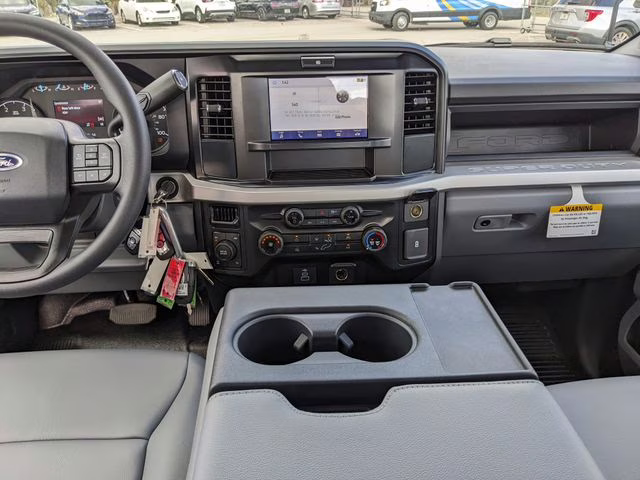 2026 Oxford White Ford Super Duty F-250 SRW XL 4X4 Truck