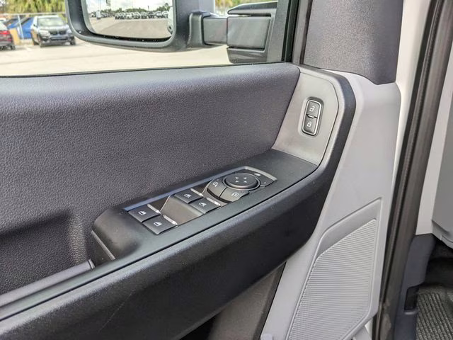 2026 Oxford White Ford Super Duty F-250 SRW XL 4X4 Truck