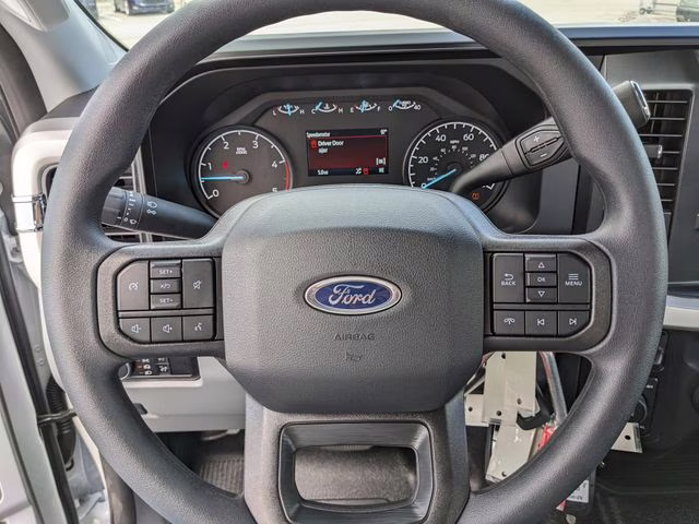 2026 Oxford White Ford Super Duty F-250 SRW XL 4X4 Truck