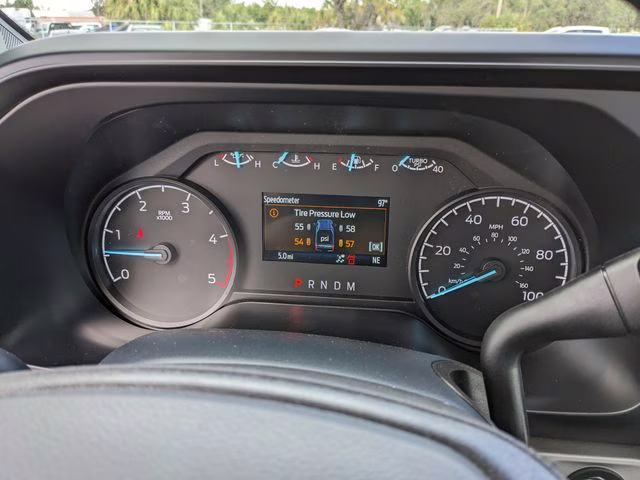 2026 Oxford White Ford Super Duty F-250 SRW XL 4X4 Truck