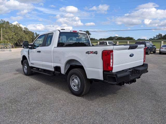 2026 Oxford White Ford Super Duty F-250 SRW XL 4X4 Truck
