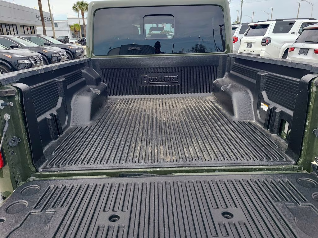 2022 Sarge Green Clearcoat Jeep Gladiator Overland 4X4 Truck