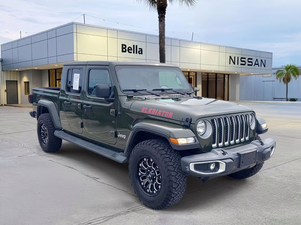 2022 Sarge Green Clearcoat Jeep Gladiator Overland 4X4 Truck