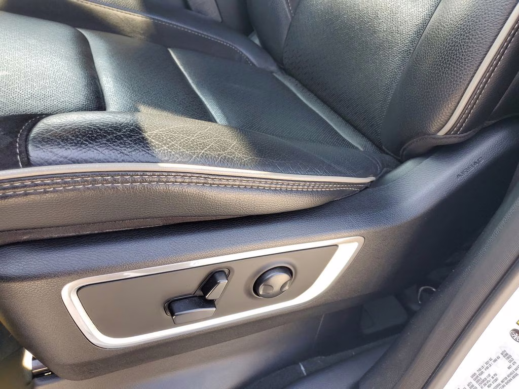 2022 Bright White Clearcoat Ram 1500 Laramie 4X4 Truck