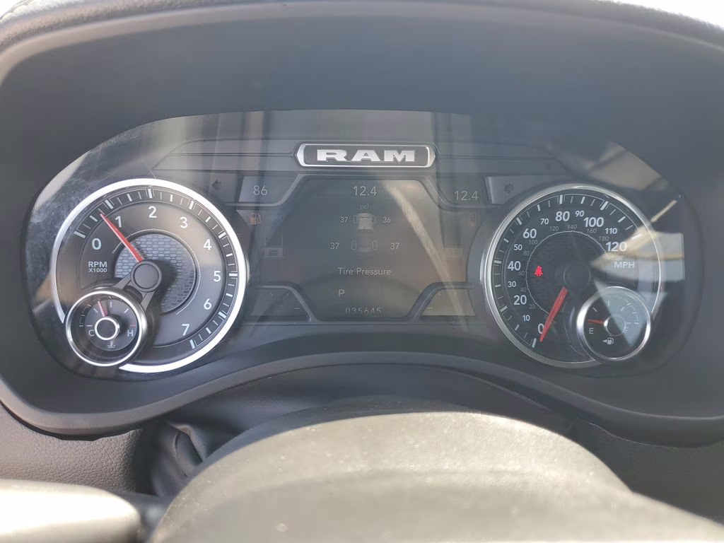 2022 Bright White Clearcoat Ram 1500 Laramie 4X4 Truck