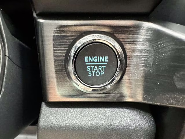 2026 Agate Black Metallic Ford Super Duty F-250 SRW LARIAT 4WD Crew Cab 6.75' Box 4X4 Truck