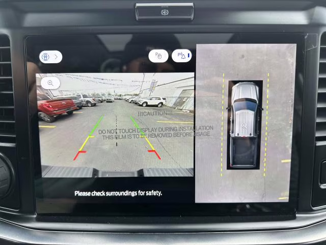 2026 Agate Black Metallic Ford Super Duty F-250 SRW LARIAT 4WD Crew Cab 6.75' Box 4X4 Truck